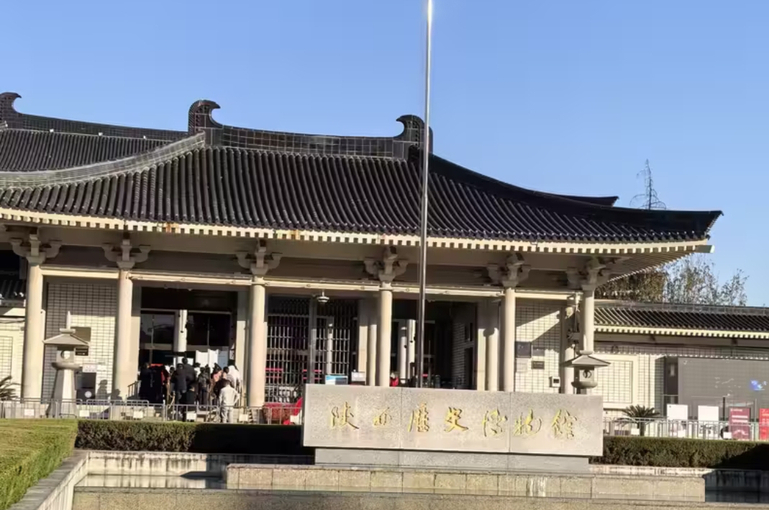 【8人精致小团】兵马俑+华清宫一日游【可选丽山园或长恨歌】